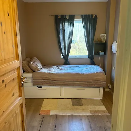 Holiday home Idyllic House - 4 & 2 Glamping Tents Available Porsgrunn