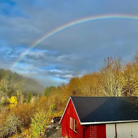 Idyllic House - 4 & 2 Glamping Tents Available Holiday home Porsgrunn